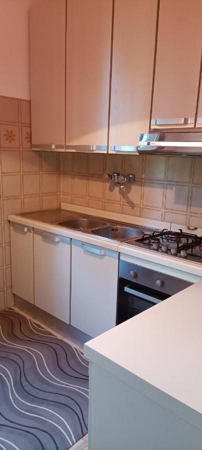 Casale La Pineta Apartment Mombaroccio Bagian luar foto